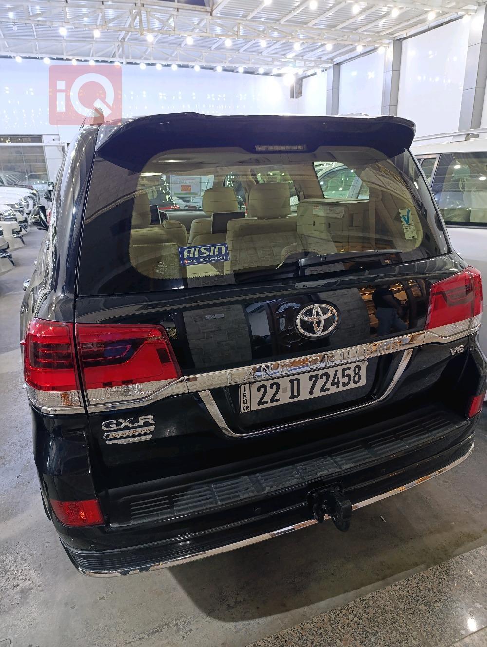 Toyota Land Cruiser